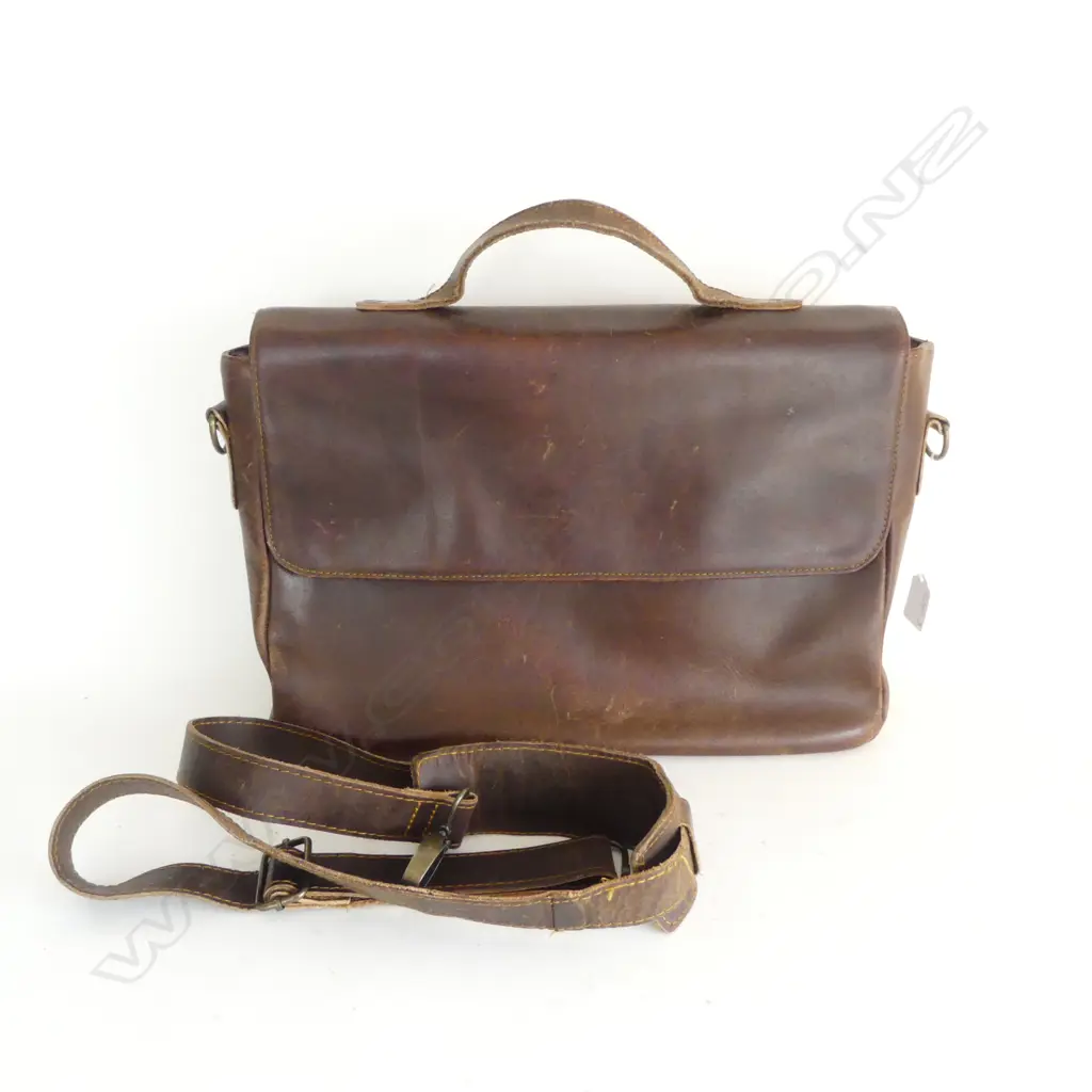LEATHER BRIEFCASE Image 1++