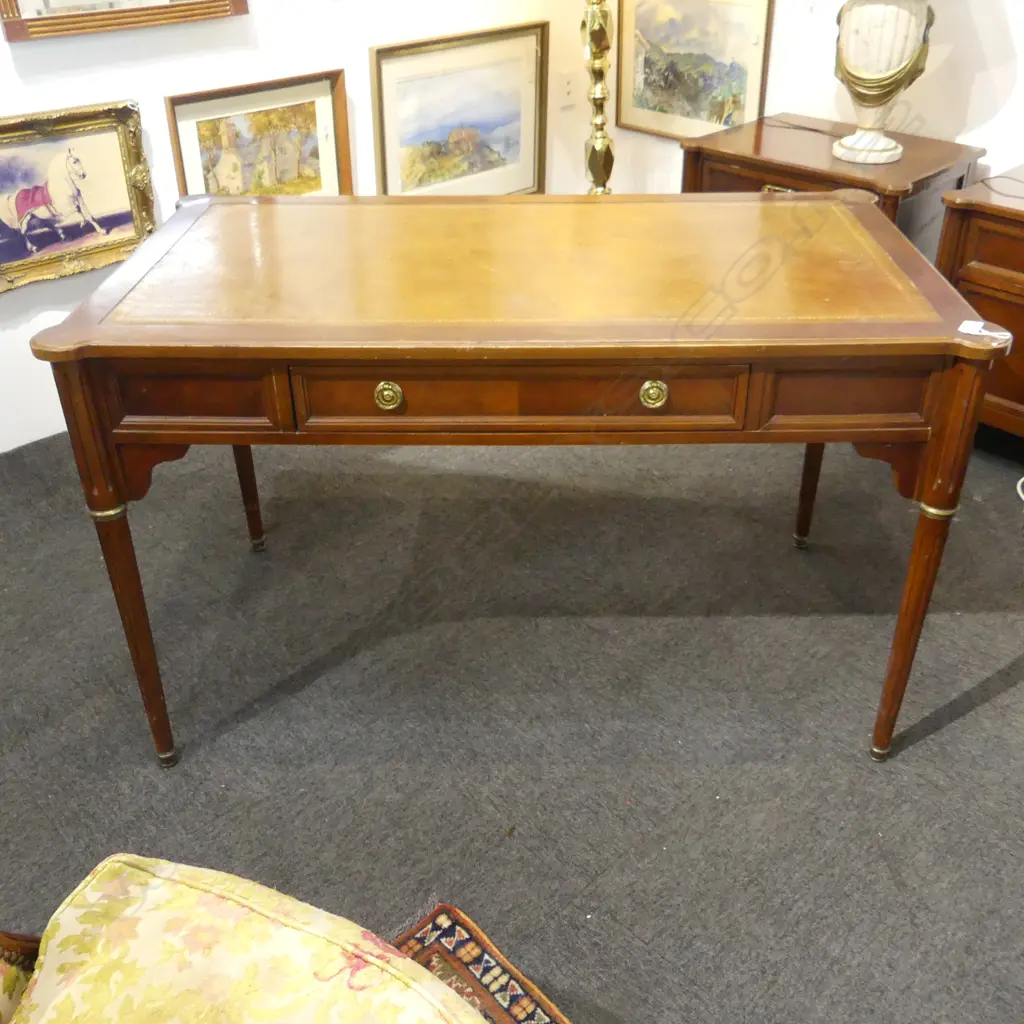 MAHOGANY DESK 1270x710x770mm Image 1++