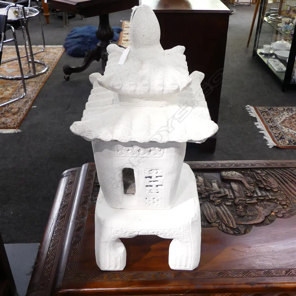 MARBLE CHIP AND CONCRETE GARDEN PAGODA H 530 MM Image 1++