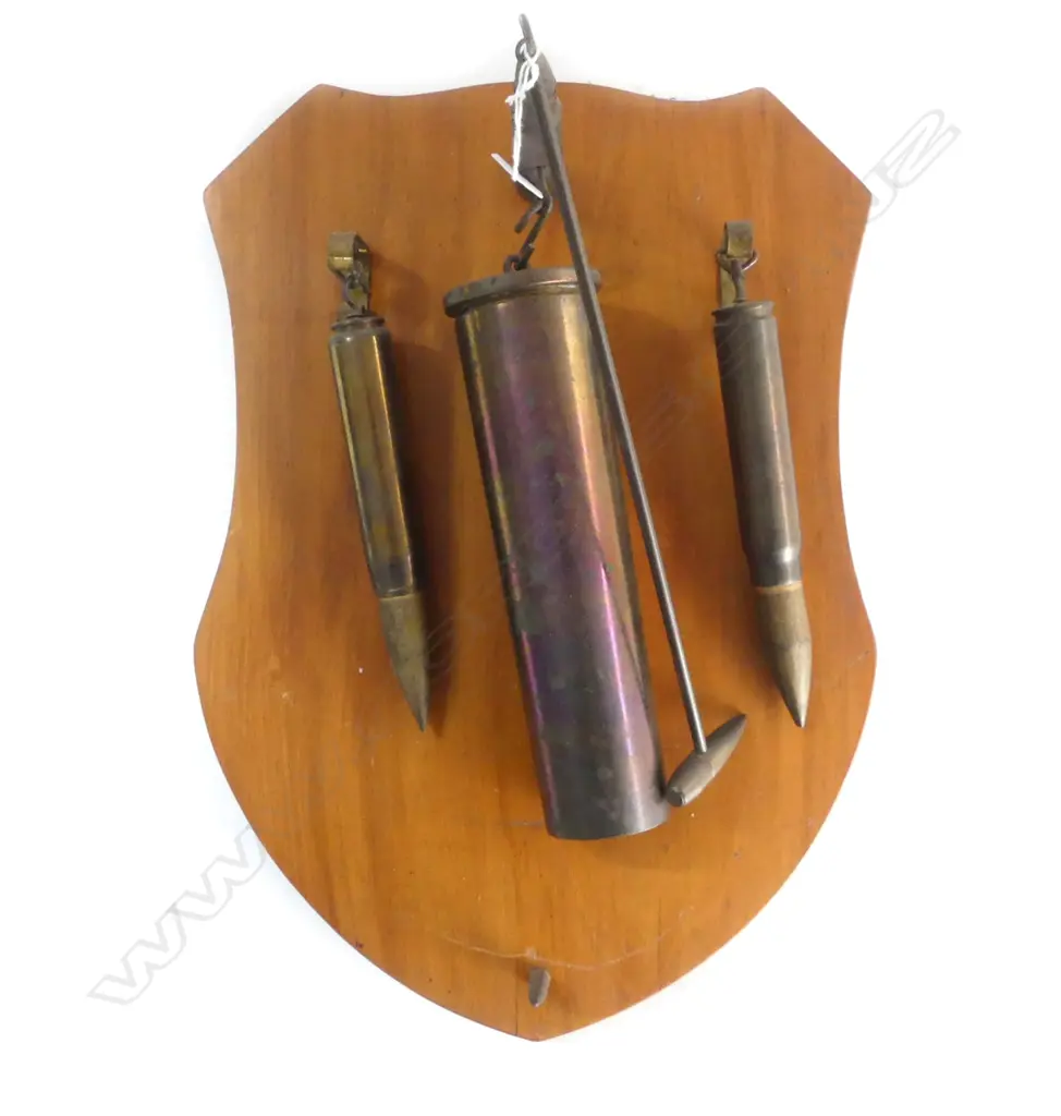 WW2 TRENCH ART SHEILD MOUNTED SHELL & LGE CARTRIDGE CASING GONG H.400mm Image 1++