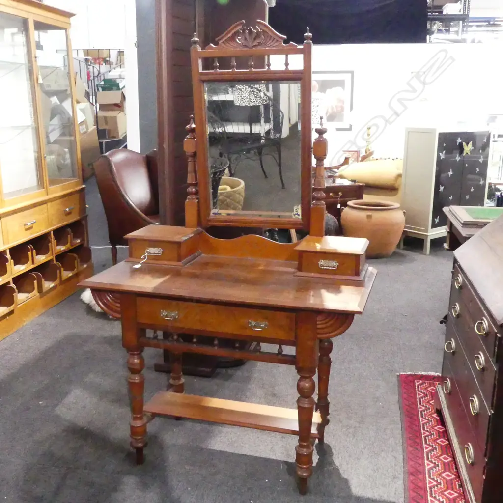 COLONIAL DRESSING TABLE 1030x510x1690mm Image 1++