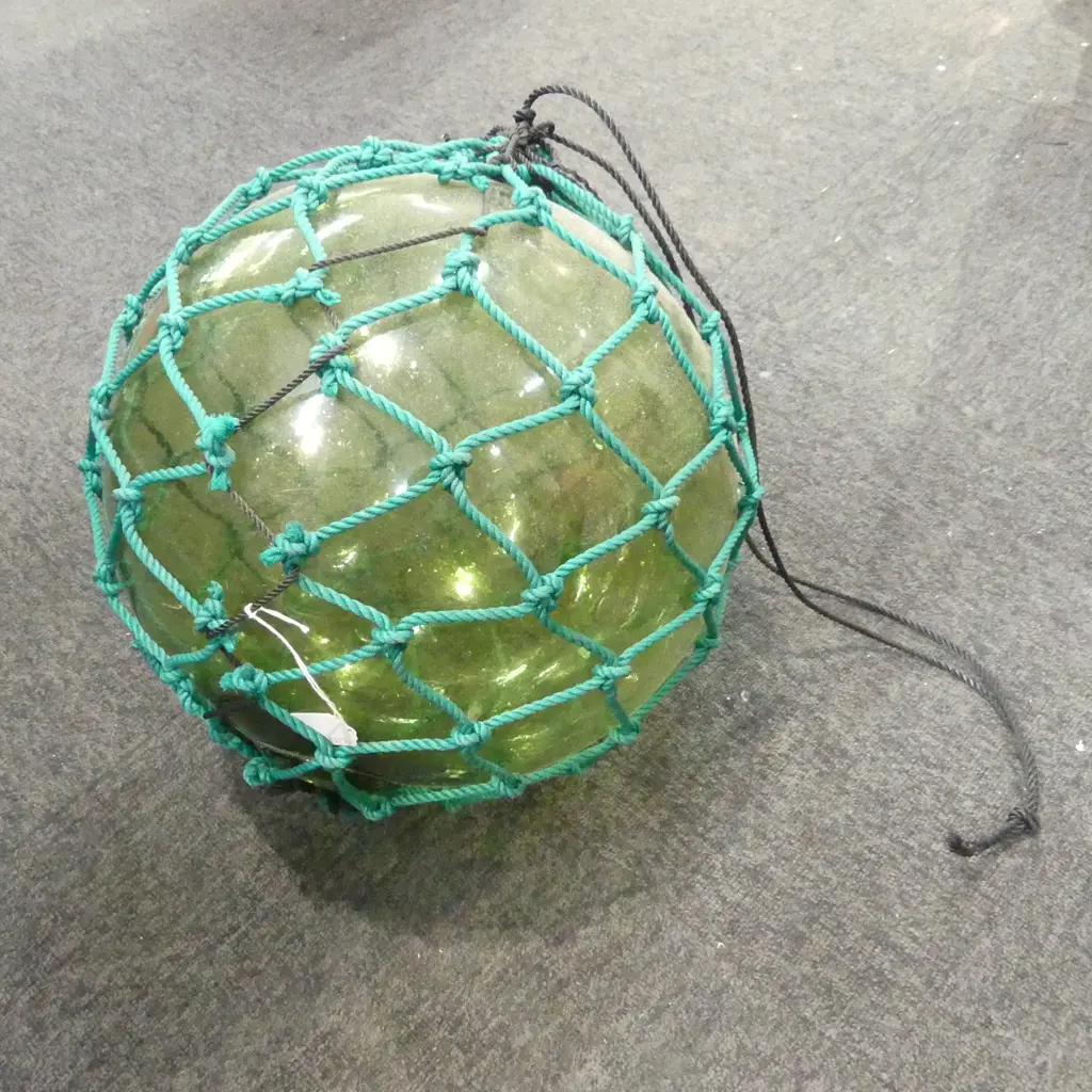 OLD GLASS FISHING FLOAT w. NETTING APPROX 370 mm DIA,. hand blown Image 1++