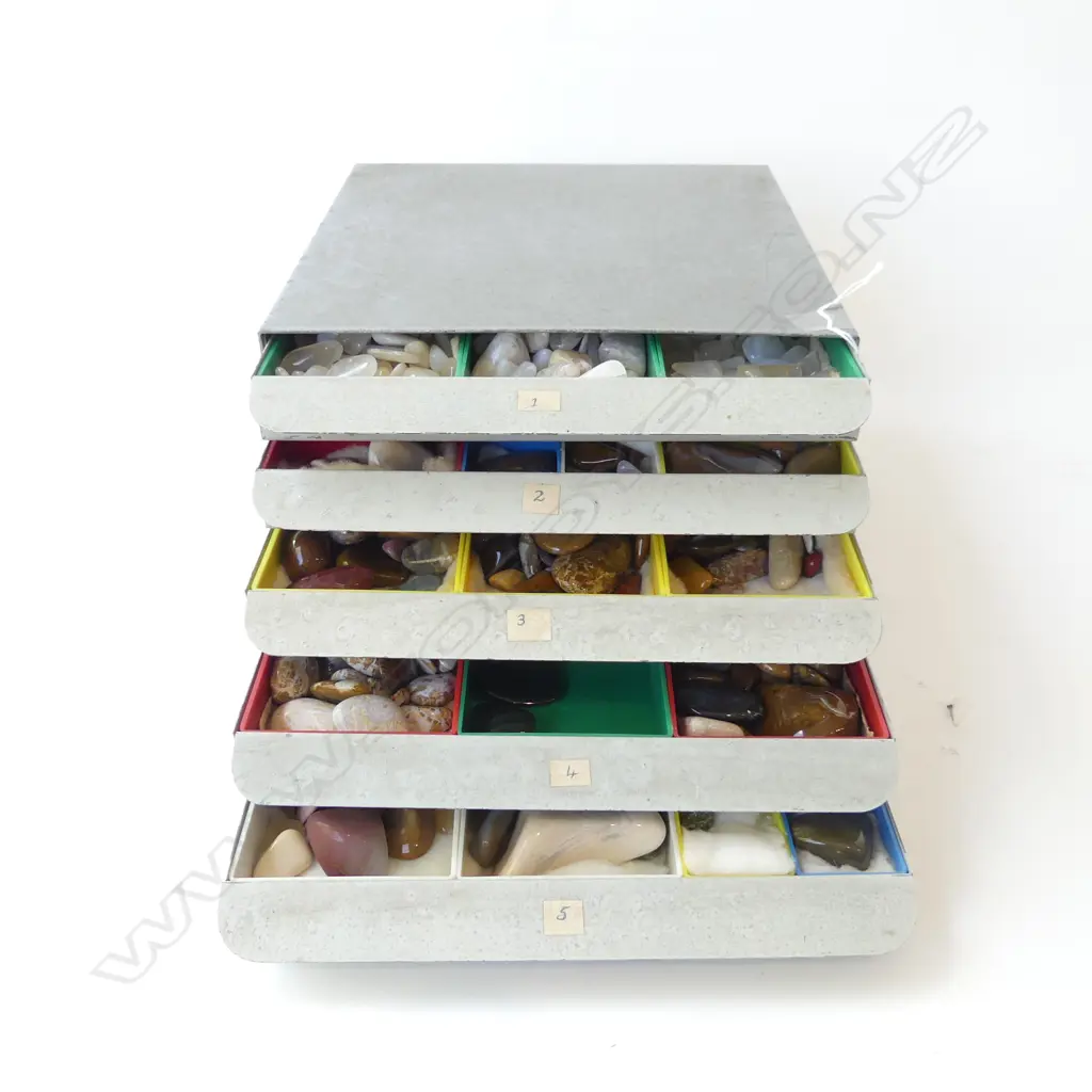 5 DRAWER METAL CABINET w. ASST. POLISHED STONES 240x260x160mm Image 1++