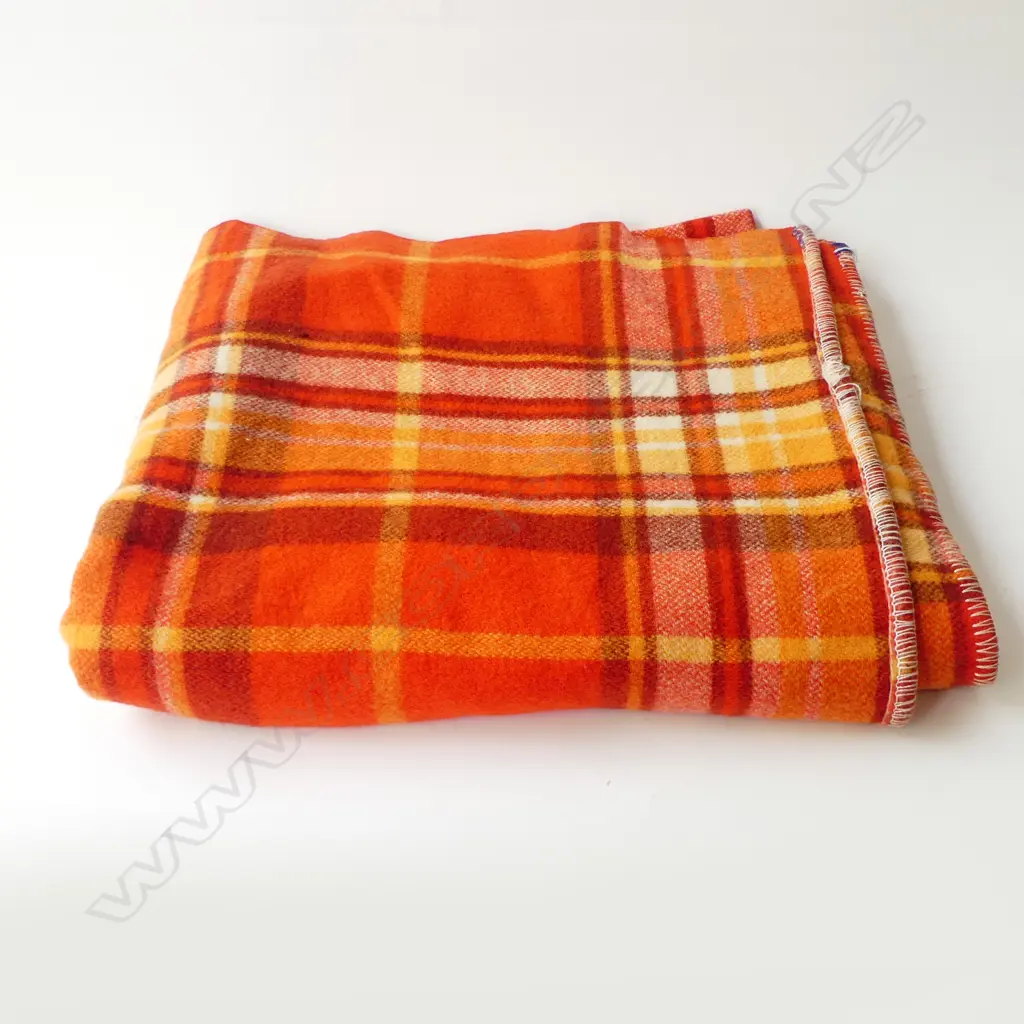 ORANGE WOOL BLANKET Image 1++