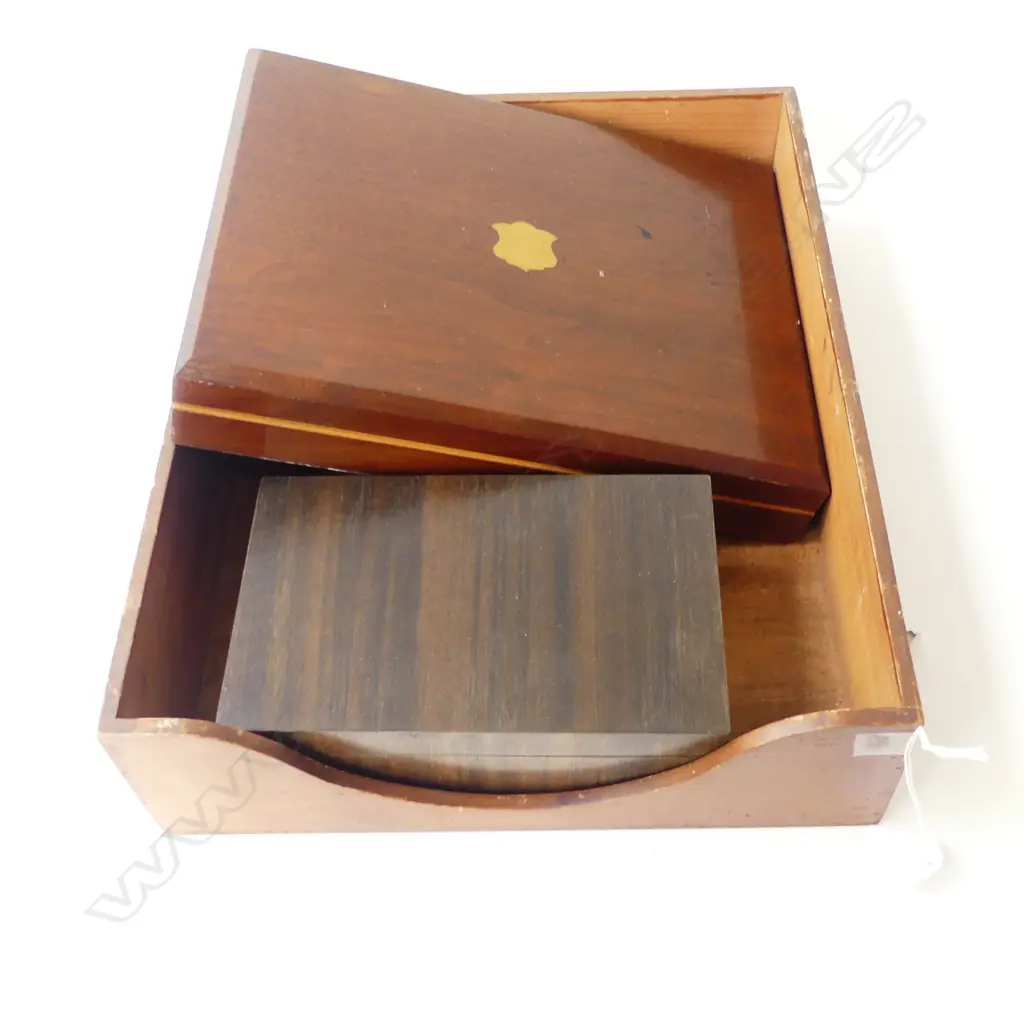 3 WOODEN CONTAINERS; TRAY 310x395mm, 2 BOXES (1 EMPTY FOR CUTLERY) Image 1++
