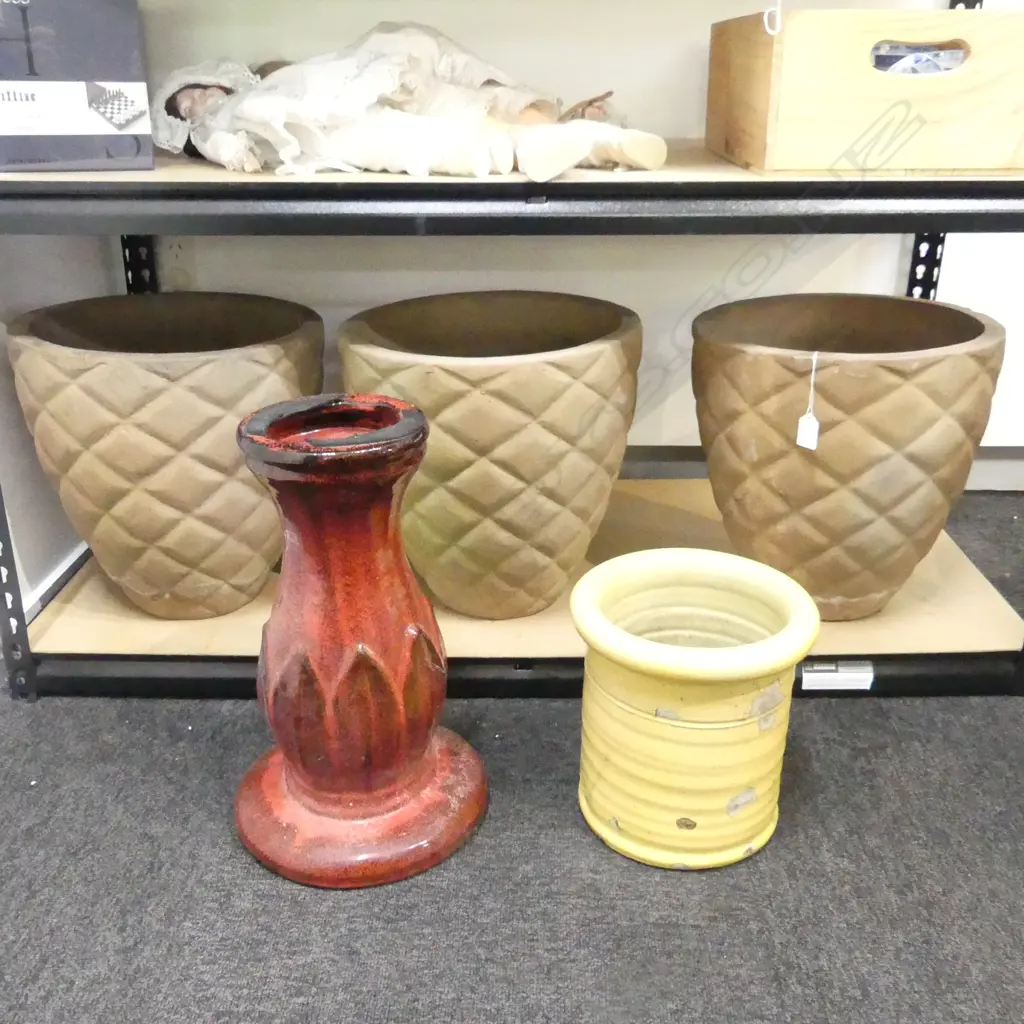 3 PINEAPPLE PLANT POTS + ANOTHER + RED GLAZED BIRD BATH (BASE ONLY) Image 1++