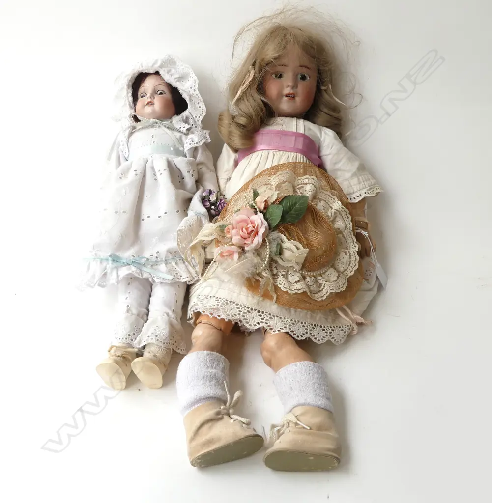 2 ANTIQUE DOLLS; LARGER w. FINGER MISSING H.600mm, OTHER SLEEPY EYE Image 1++