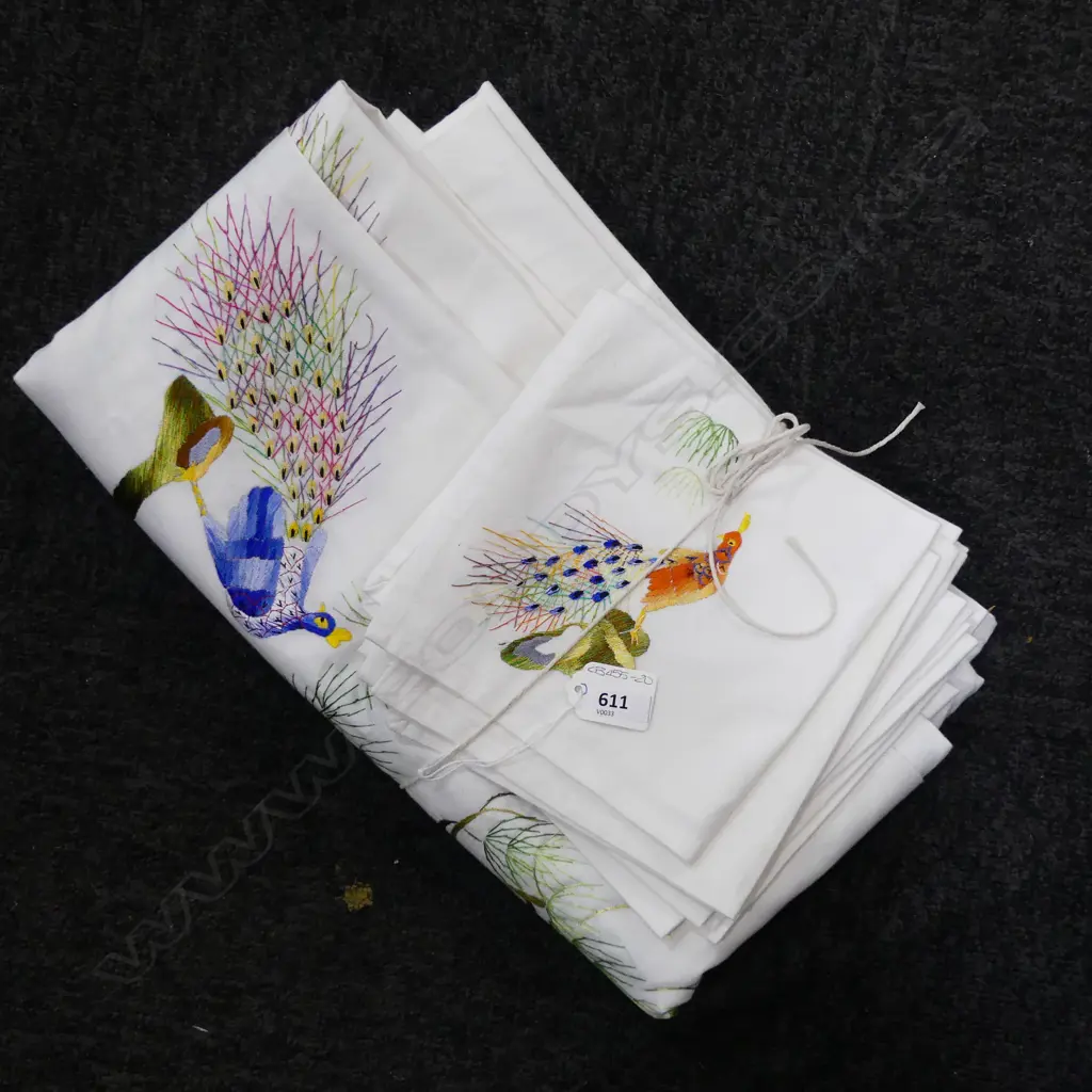EMBROIDED TABLE CLOTH WITH PEACOCK DESIGN 2400 X 140MM & 10 MATCHING NAPKINS Image 1++
