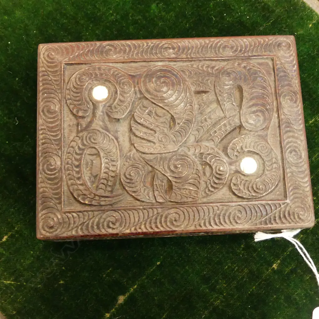 CARVED WOODEN LIDDED BOX, MAORI DESIGN 160x120x45mm Image 1++