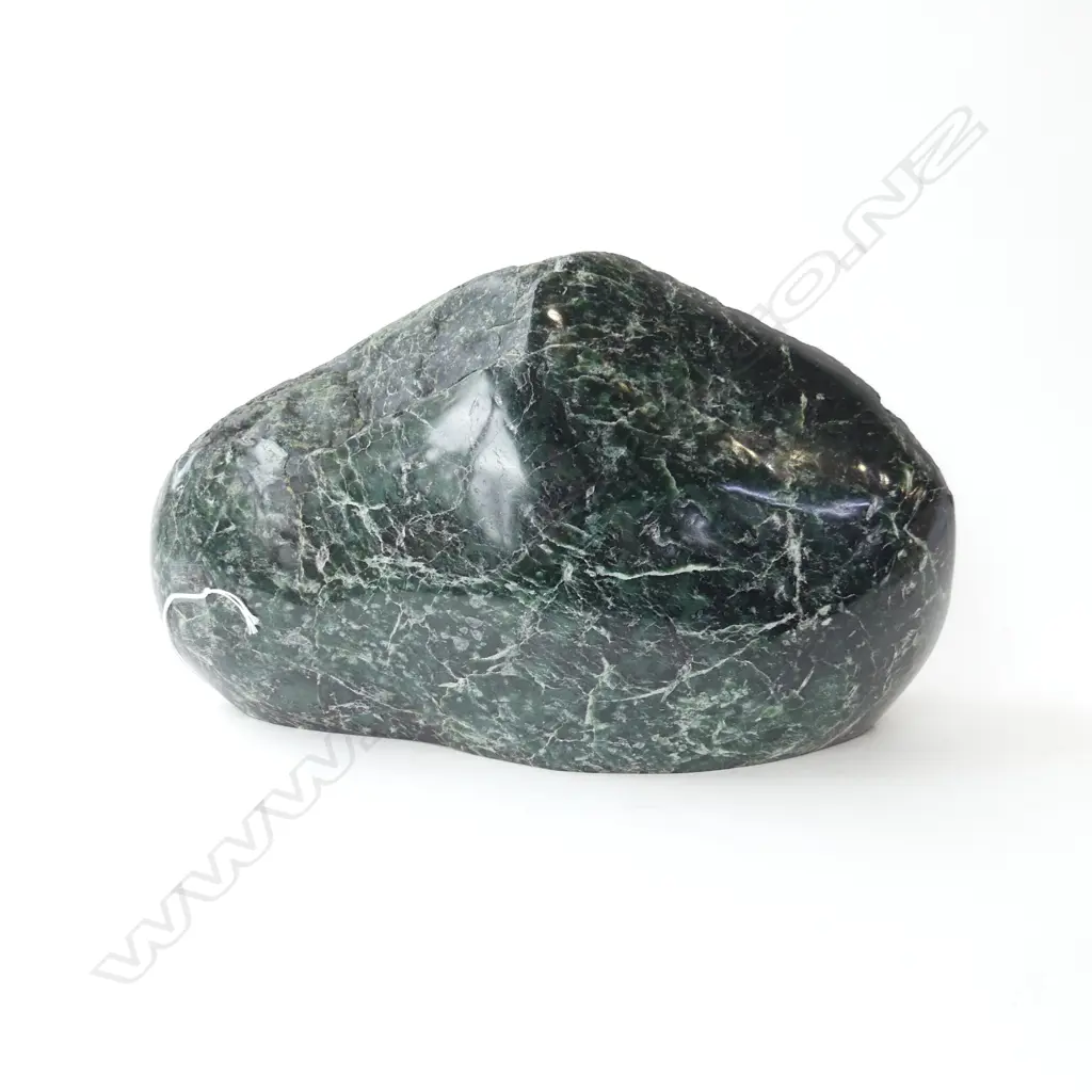 HIGHLY POLISHED POUNAMU TOUCHSTONE, 8KG 320x190x95mm  Image 1++