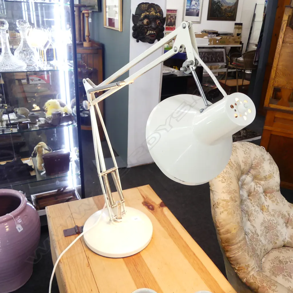 ANGLE POISE STYLE LAMP Image 1++