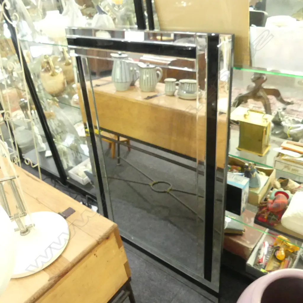 LG MODERN MIRROR 1200x800mm Image 1++