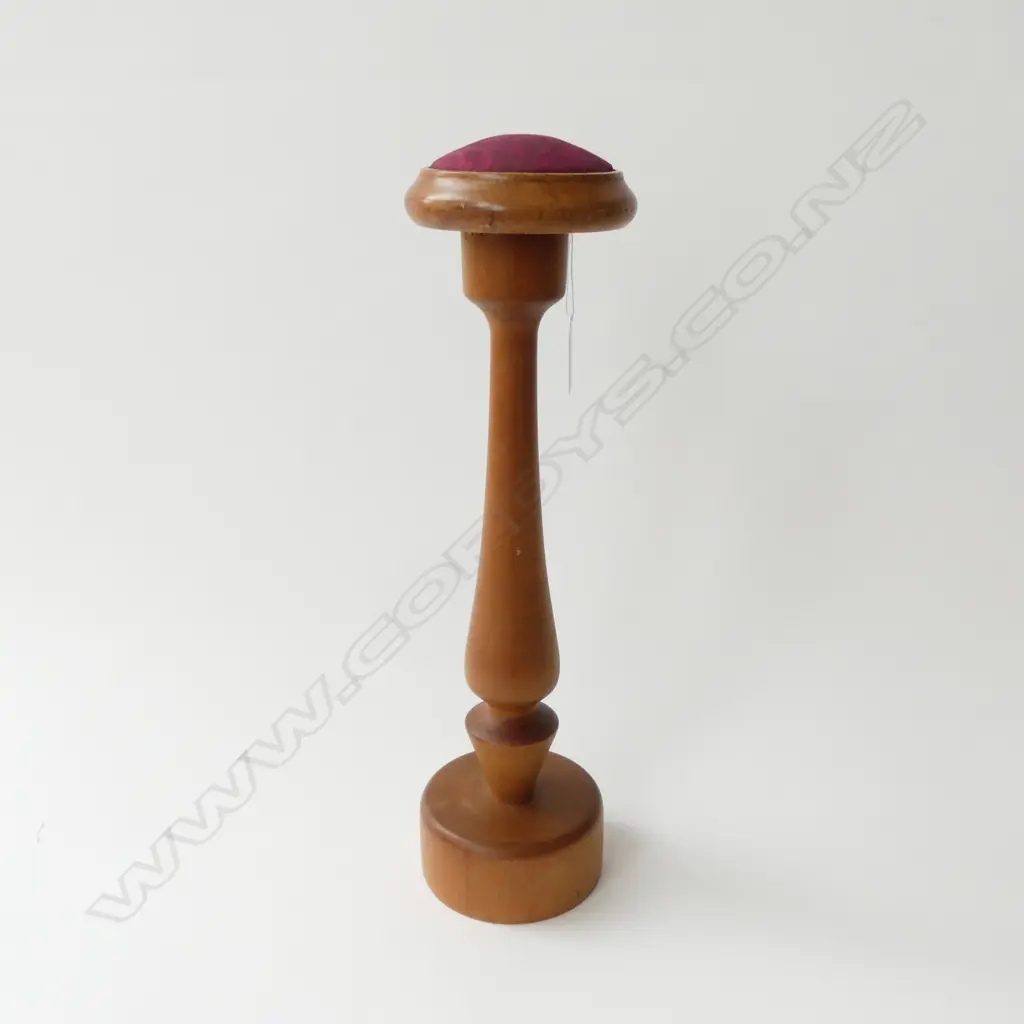 WOODEN HAT STAND H.350mm Image 1++