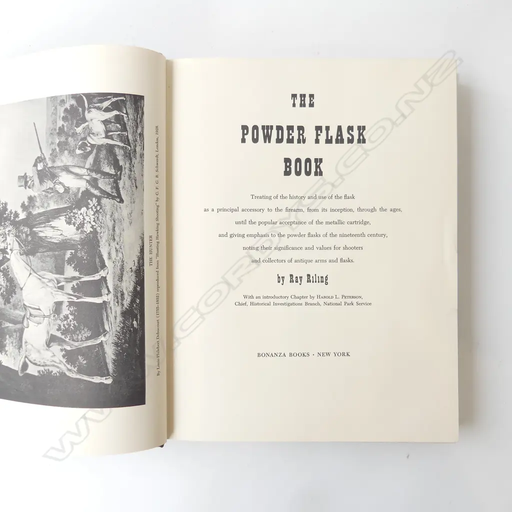 THE POWDER FLASK BOOK BY RAY RILING Image 1++