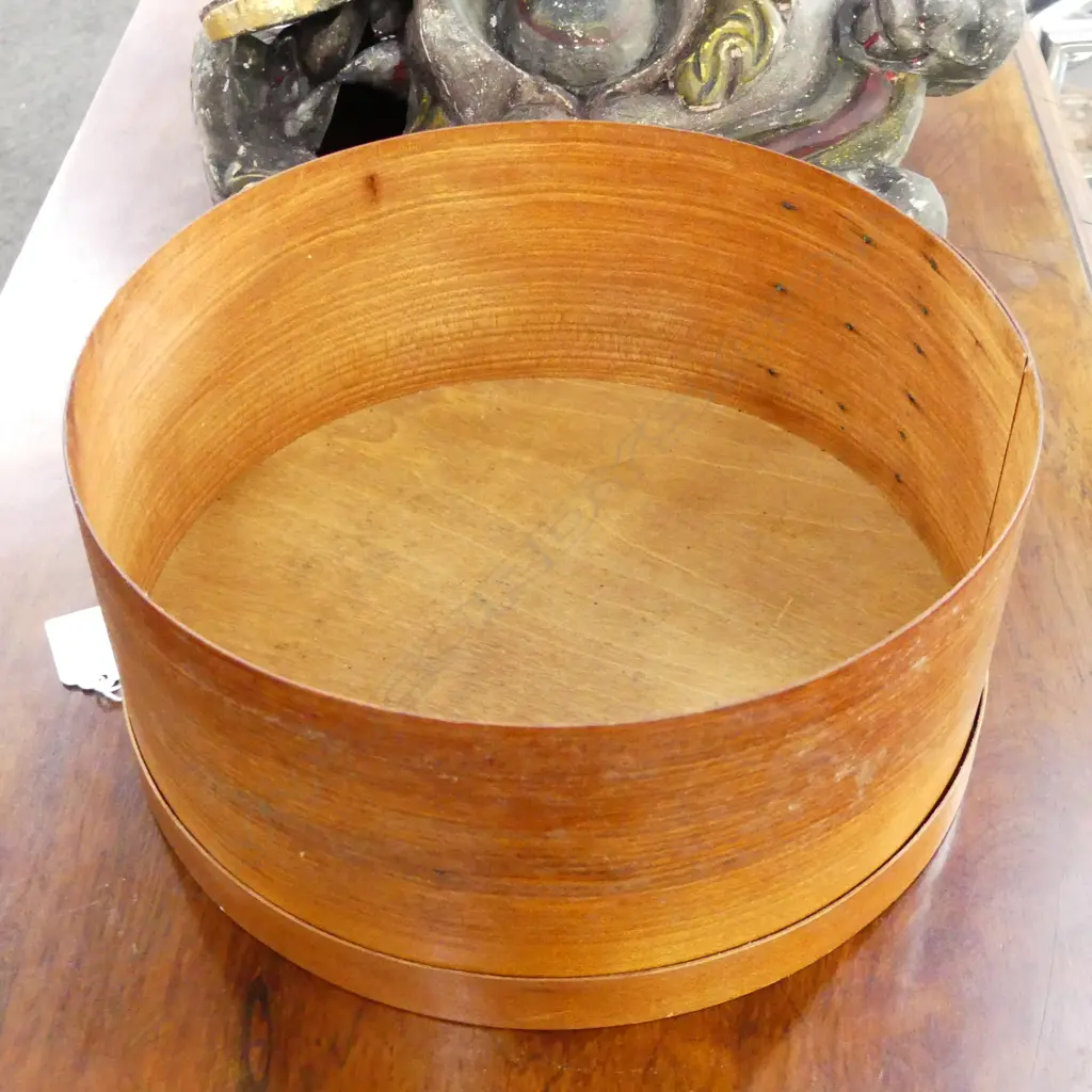 WOODEN SHAKER STYLE LIDDED BOX 250mm dia Image 1++