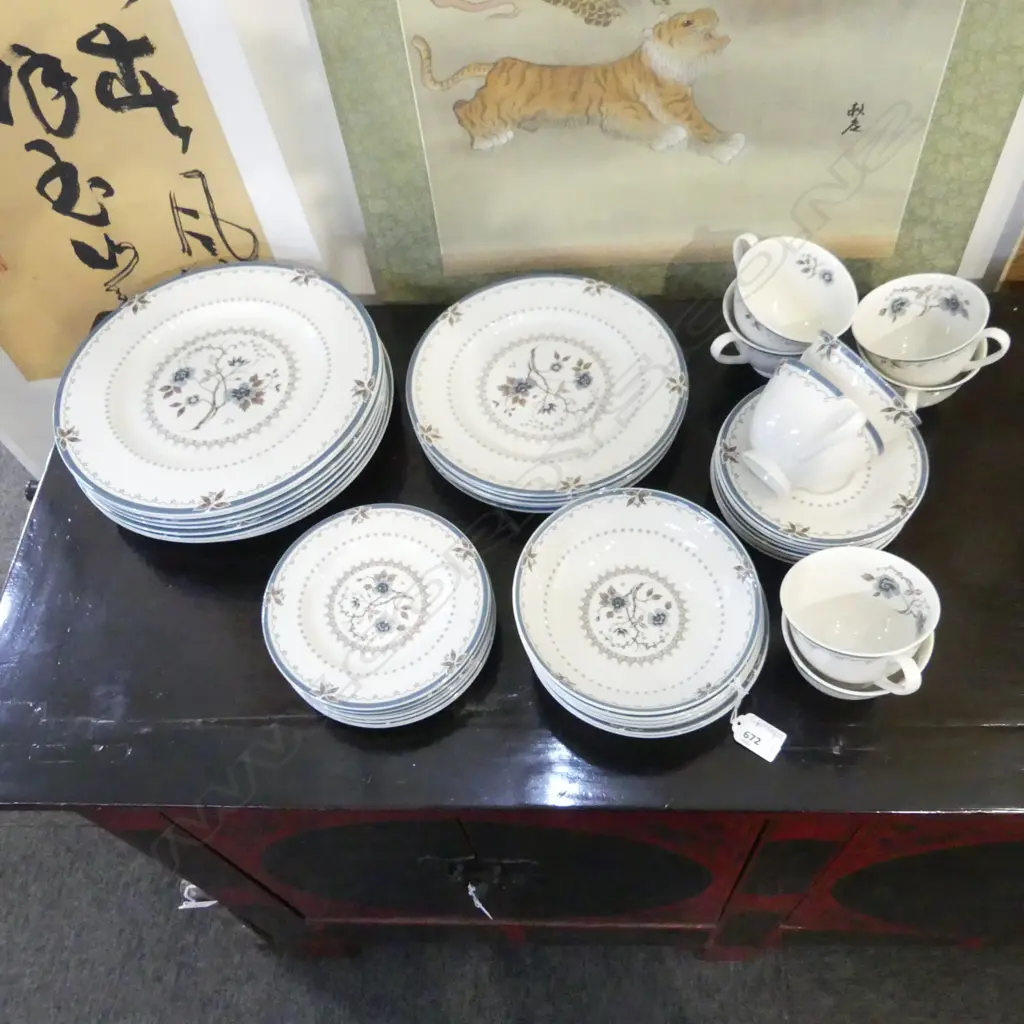 ROYAL DOULTON 'OLD COLONY' PART DINNER SET Image 1++