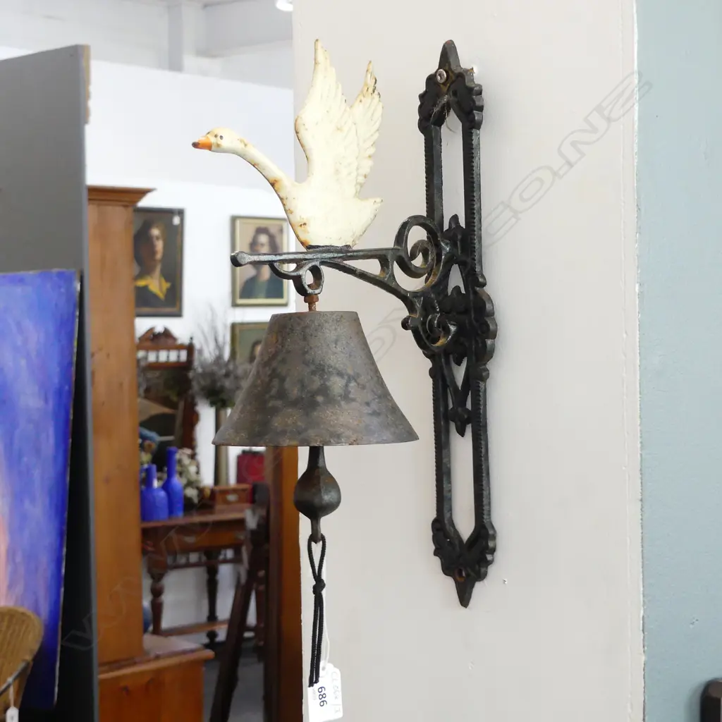 METAL WALL MOUNTED GOOSE BELL H.380mm Image 1++