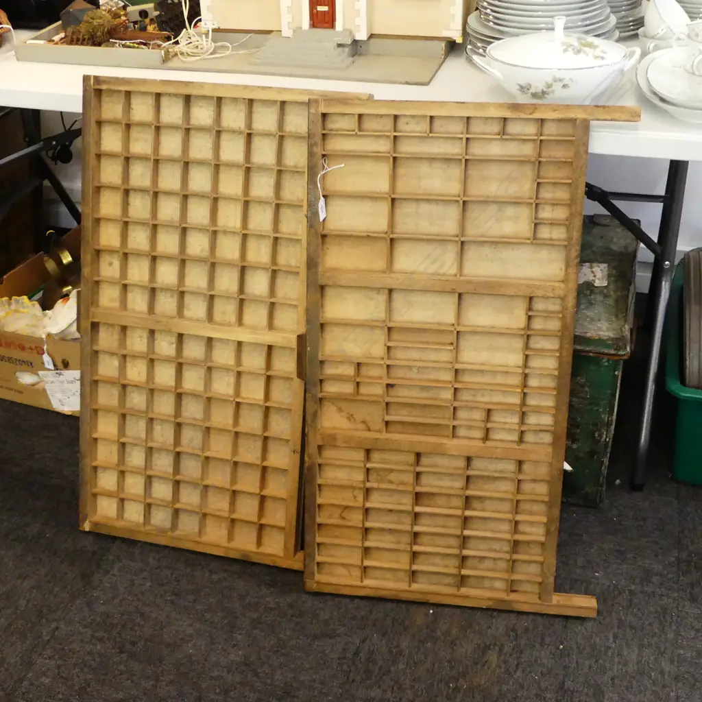 2 PRINTER TRAYS, 820 x 495mm. Image 1++
