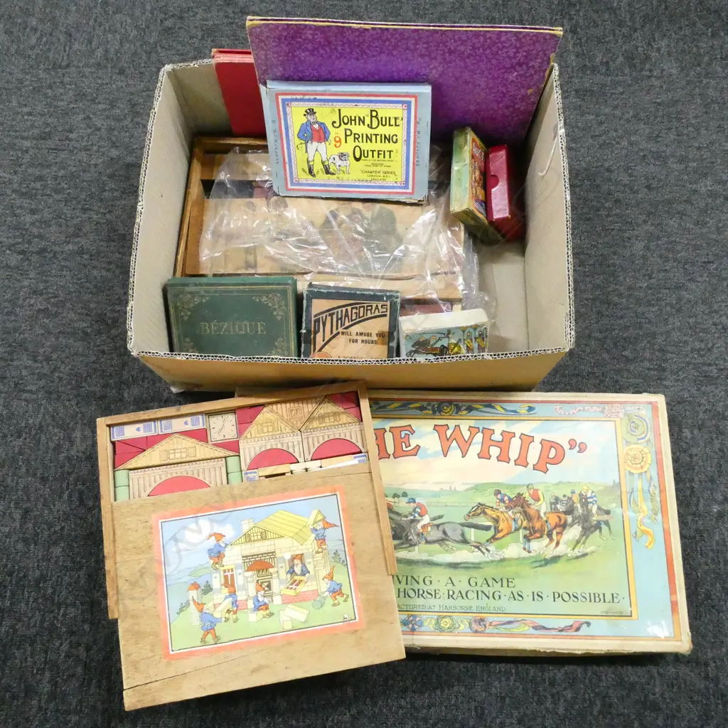 COLLECTION VINTAGE GAMES, BOARDS, TOY BLOCKS ETC Image 1++