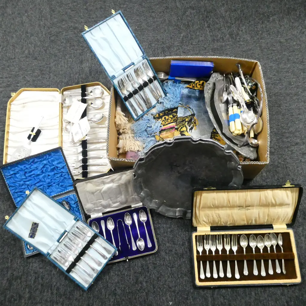 ASST. CUTLERY, SOME BOXED, FABRICS ETC Image 1++
