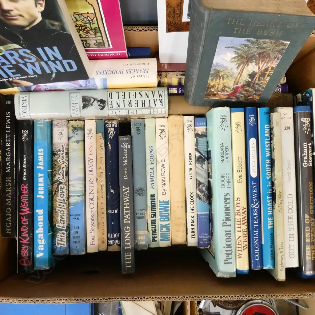 NZ HISTORY BOOKS Image 1++