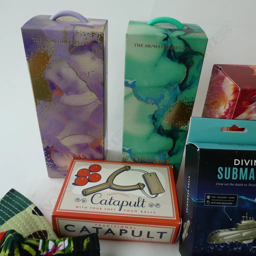 ASSORTED LOT OF AROMATHERAPY DIFFUSERS, HAND CREAMS, BUCKET HATS, ETC.  Image 1++