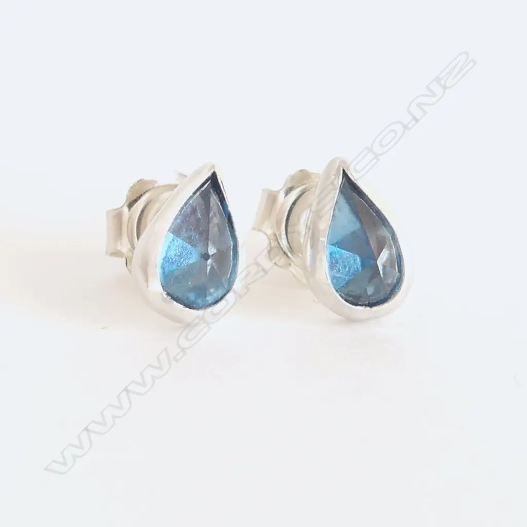 STERLING SILVER LONDON BLUE TOPAZ STUD EARRINGS HAND MADE BY HELEN ELIZABETH JEWELLERY Image 1++