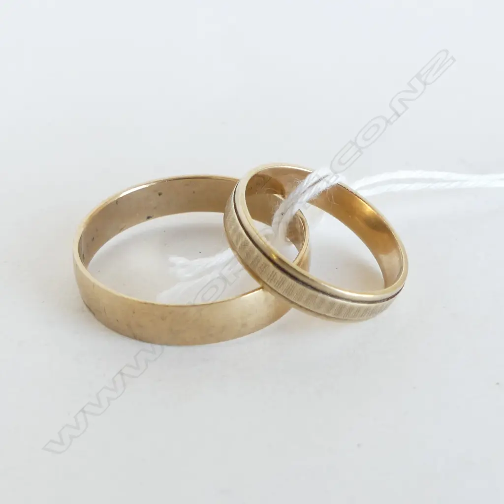 2 9CT YELLOW GOLD RINGS  5.7gm SIZE O &  Z+3 Image 1++
