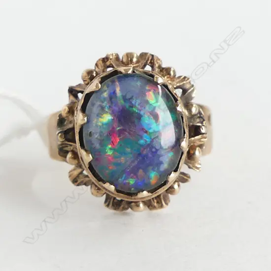 9ct Y/G OPAL TRIPLET STONE WITH FAULTS STONE  4.6gm SIZE N