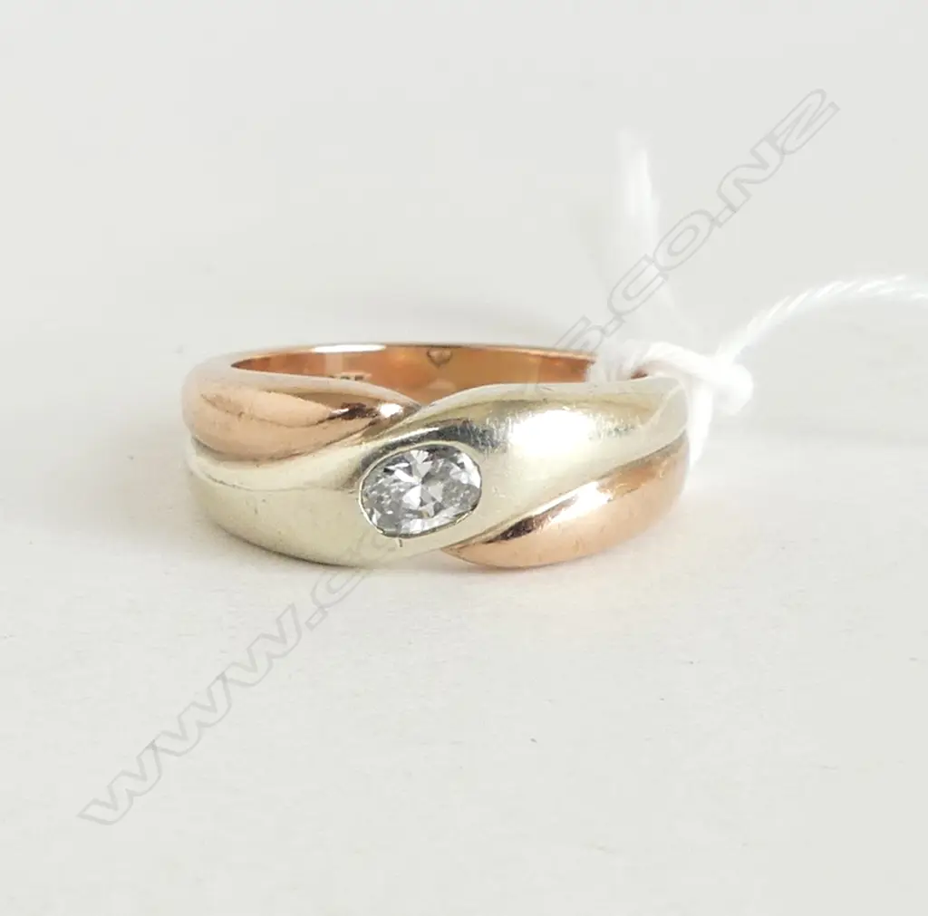 9CTROSE/WHITE GOLD HAND MADE 0.20CT OVAL DIAMOND RING  6.2gms SIZE L Image 1++