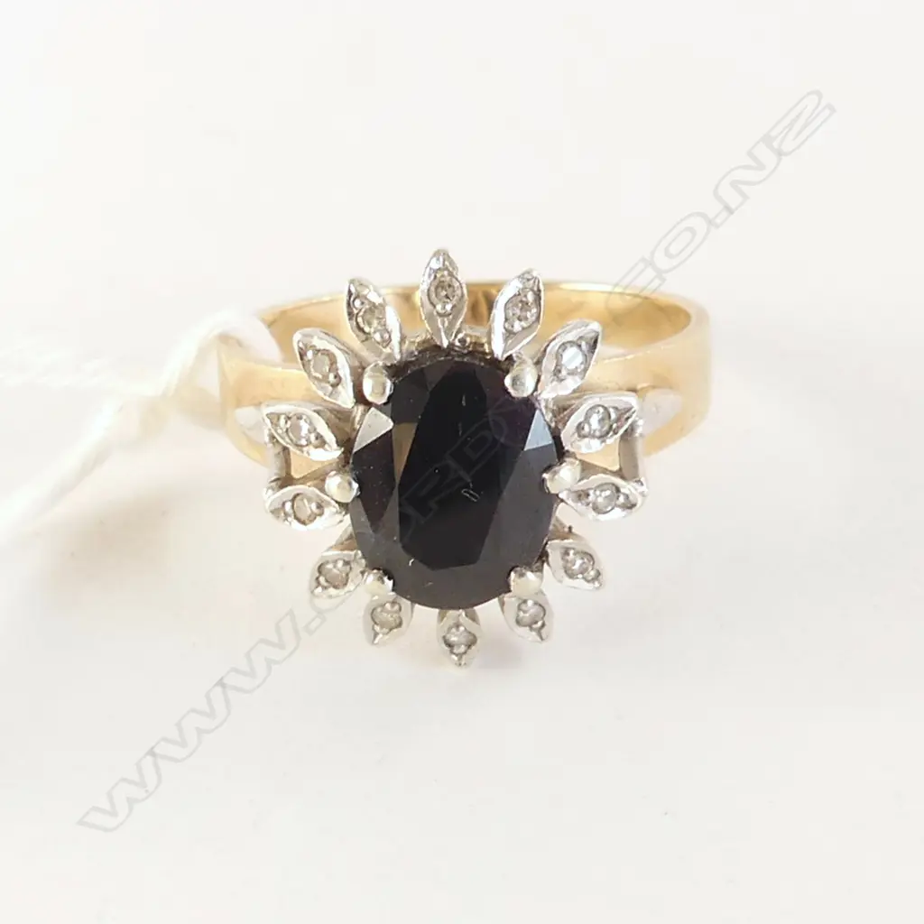 9ct SAPPHIRE & DIAMOND RING  4.1gm size O Image 1++