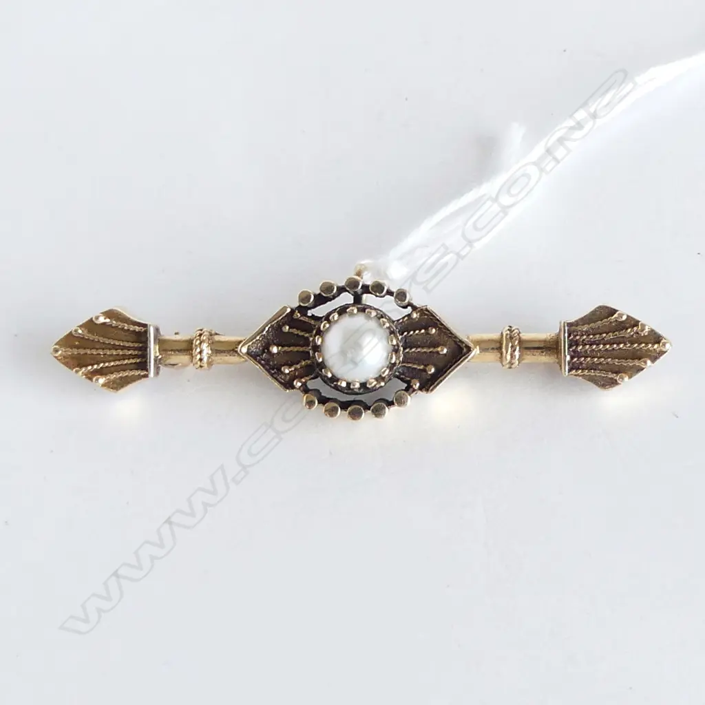 14CT PEARL BAR BROOCH W.55mm, 7.8gms Image 1++