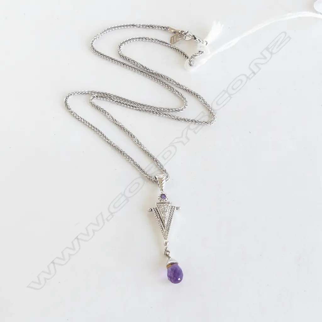 18ct WG DIAMOND & AMETHYST PENDANT NECKLACE, 6.8gms Image 1++