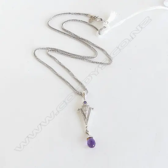 18ct WG DIAMOND & AMETHYST PENDANT NECKLACE, 6.8gms