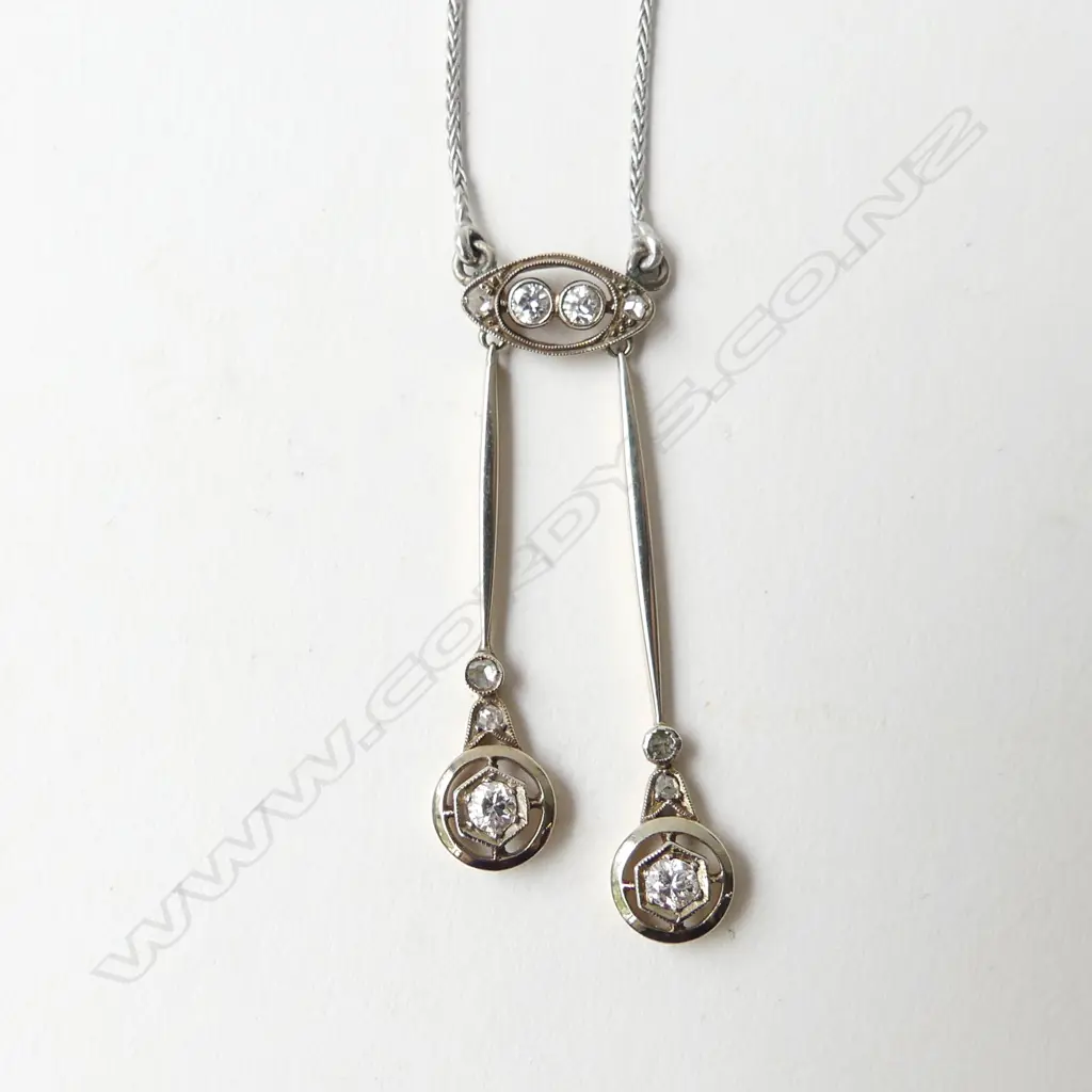 14CT YELLOW & WHITE GOLD DIAMOND PENDANT +18CT WHITE GOLD CHAIN 3.9gms + valuation $2890 Image 1++