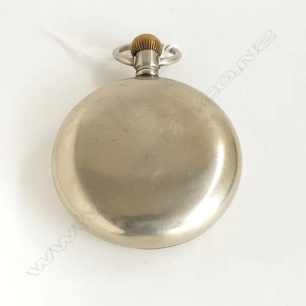 EARLY 20thC GENTS OPEN FACE POCKET WATCH WORKING chips to glass Image 1++