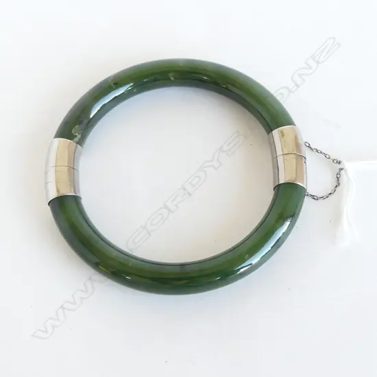JADE & STG SILVER BANGLE, 60mm int. dia.