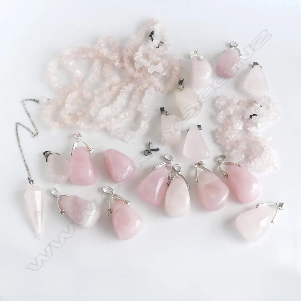 COLLECTION ROSE QUARTZ GEMSTONE JEWELLERY; 3 NECKLACES & 17 PENDANTS Image 1++