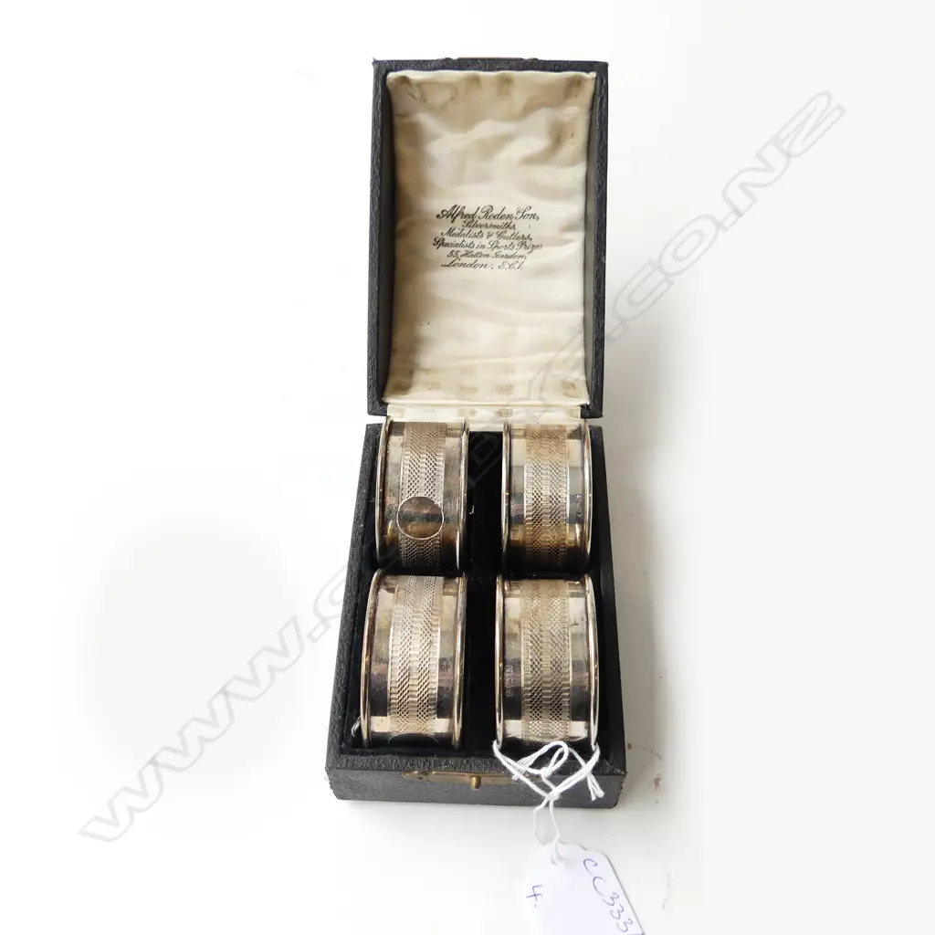 4 STG SILVER NAPKIN RINGS, 65gms Image 1++