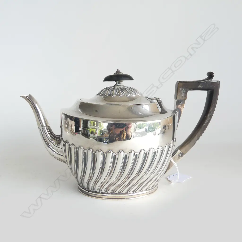 S/SILVER TEAPOT  442GMS Image 1++