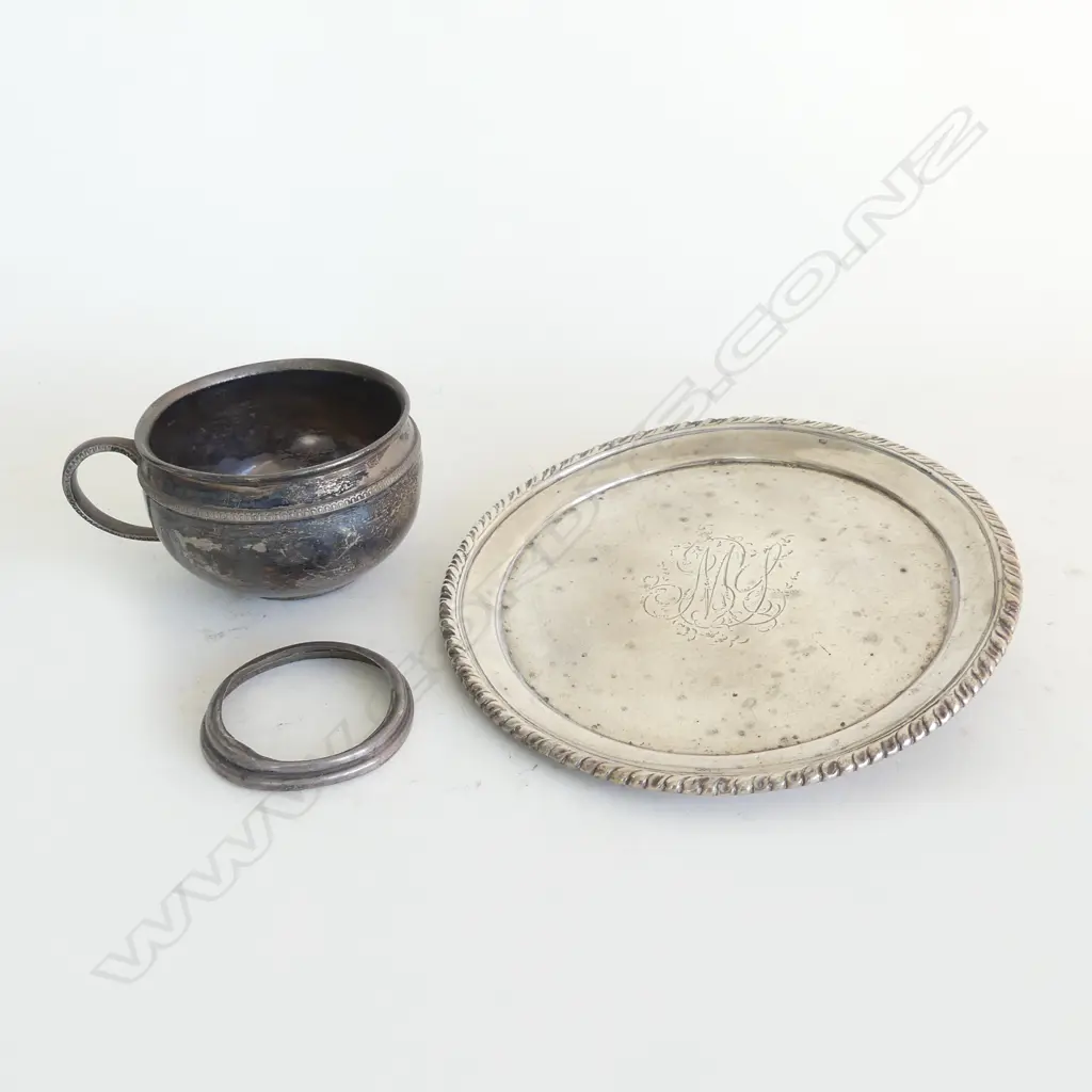 GEO S/SILVER SALVER ONE FOOT MISSING & S/SILVER CUP BASE OFF TOTAL WIEGHT 319GMS Image 1++
