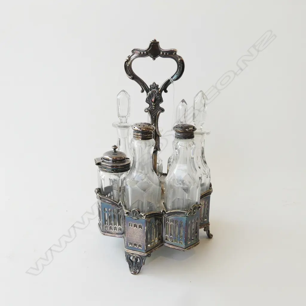EP CRUET w. 7 CRYSTAL BOTTLES H.290mm... Image 1++