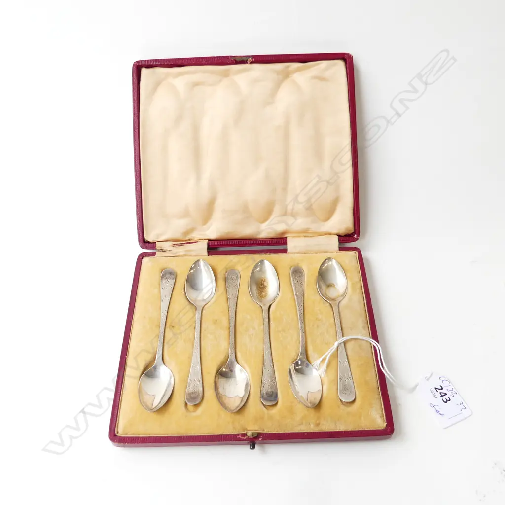 BOXED STERLING SILVER BRIGHT CUT TEASPOONS, 37gm Image 1++