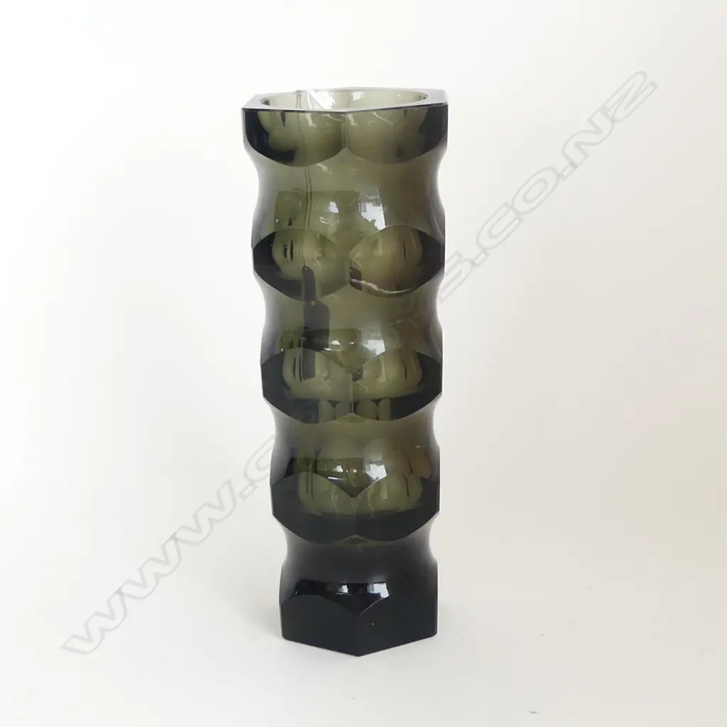 JOSEF HOFFMAN MOSSER GLASS HEXAGONAL VASE HEAVY SMOKE TONE H.195mm Image 1++