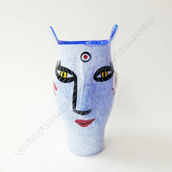 KOSTA BODA 'OPEN MINDS' ART GLASS FACE VASE H.275mm