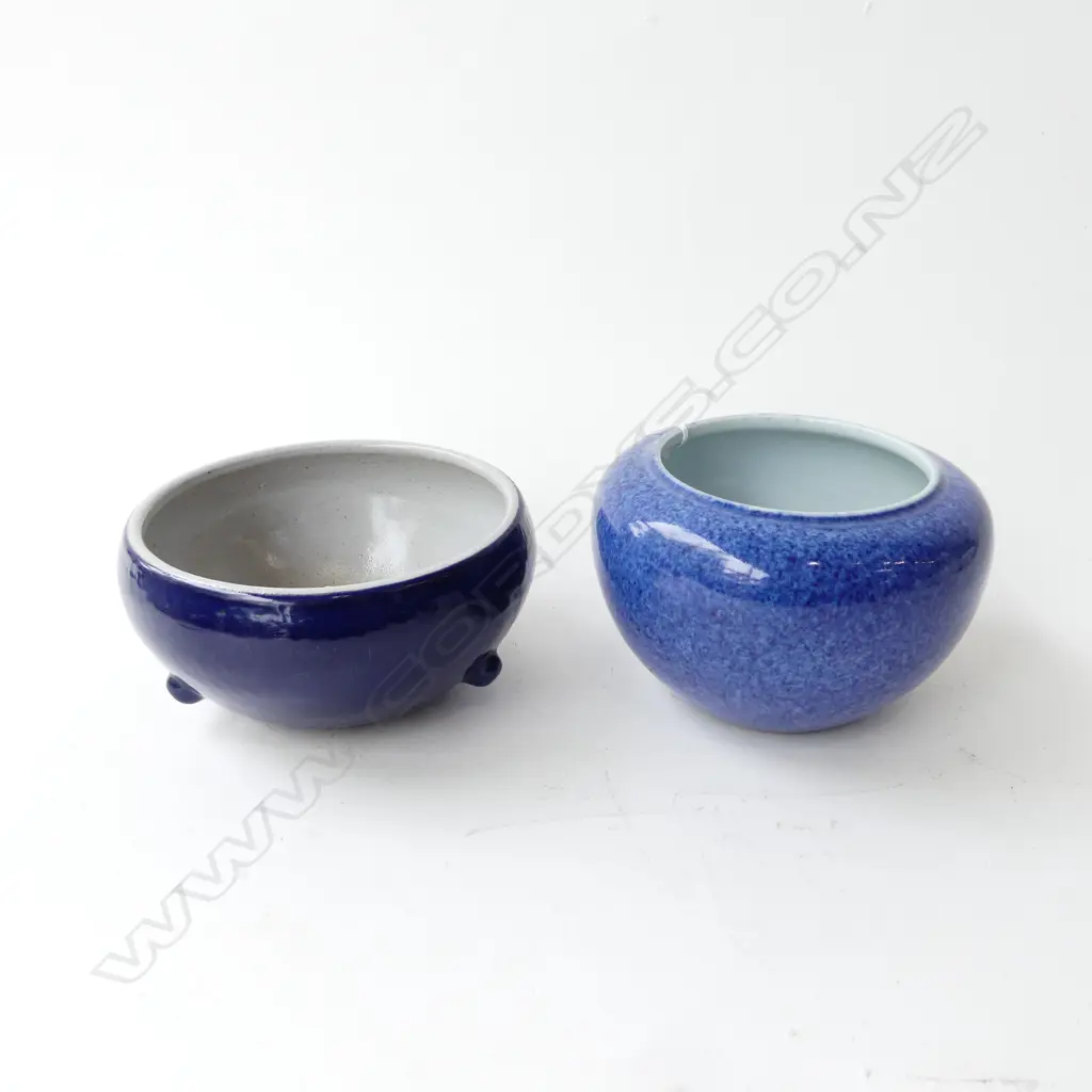 2 ORIENTAL BLUE GLAZED VASES, 170mm dia Image 1++