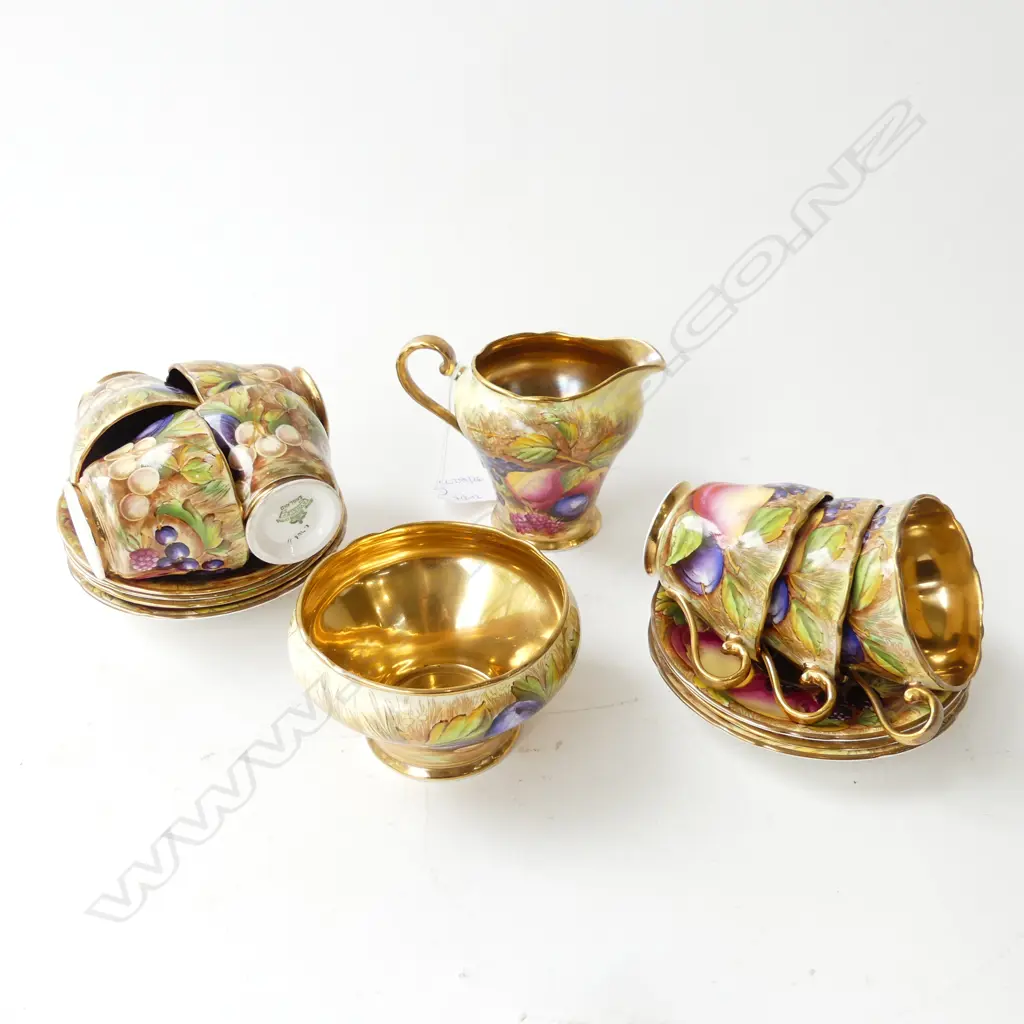 7 AYNSLEY ORCHARD GOLD C/S + MILK JUG & SUGAR BOWL Image 1++
