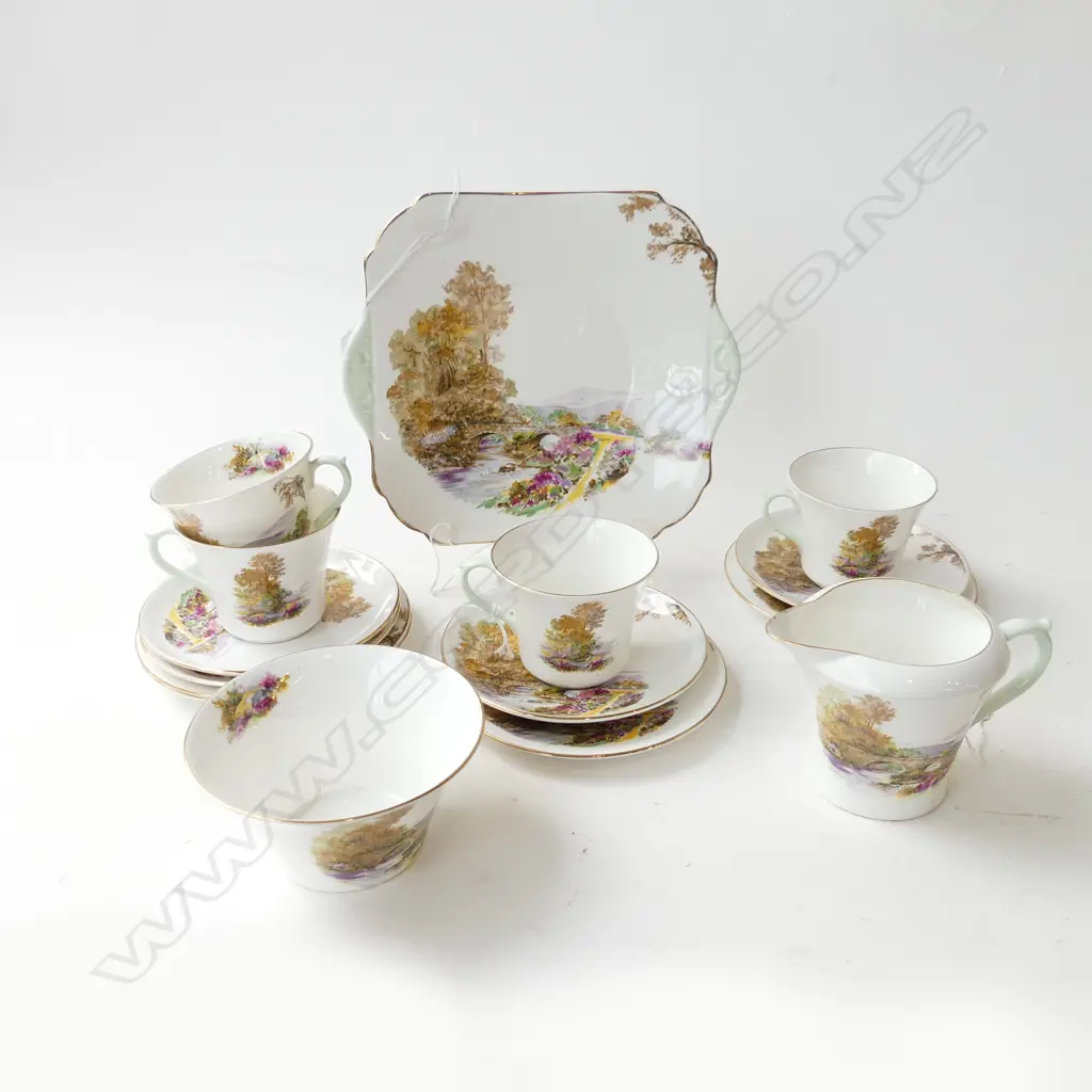 SHELLEY FOUR CUP TEASET JUG MILK SERVING PLATE 'HEATHER' PATTERN  Image 1++
