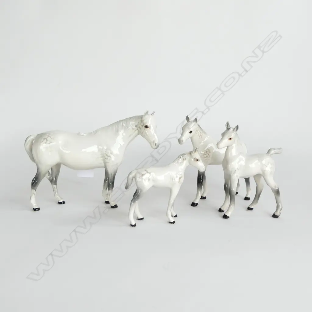 4 BESWICK GRADUATING DAPPLE GREY PONY HORSES TALLEST H.123mm 1 w. FAULTED EARS Image 1++