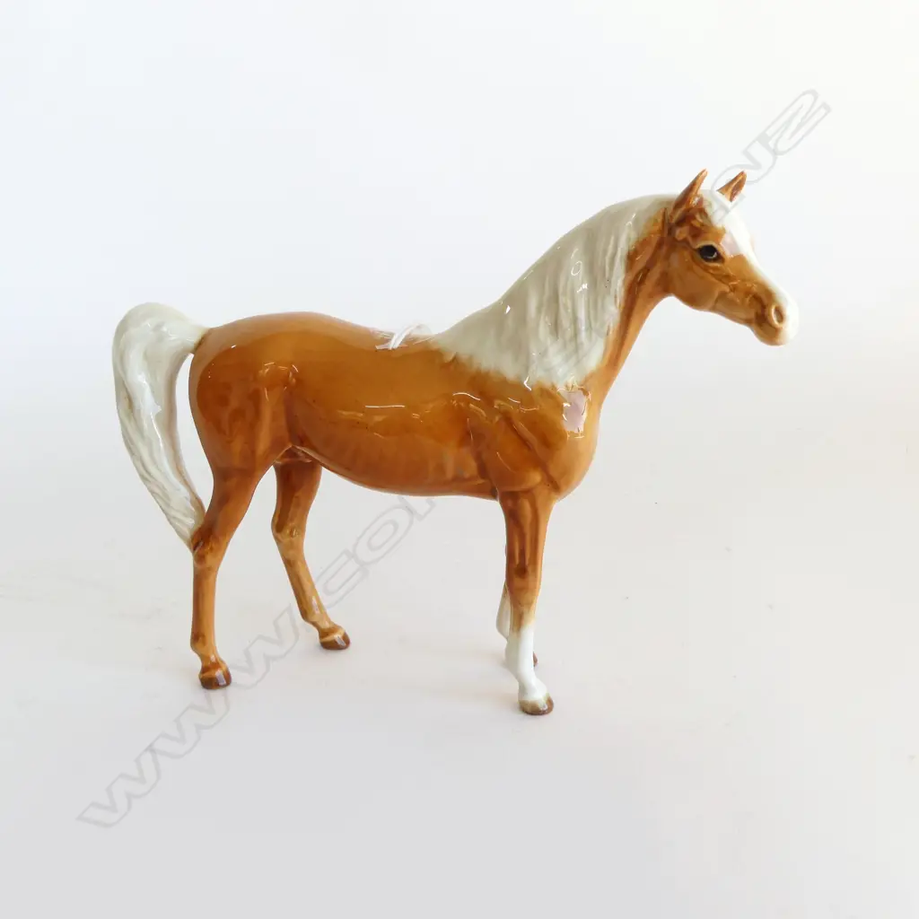 BESWICK HORSE PALOMINO ARAB. H.160mm Image 1++